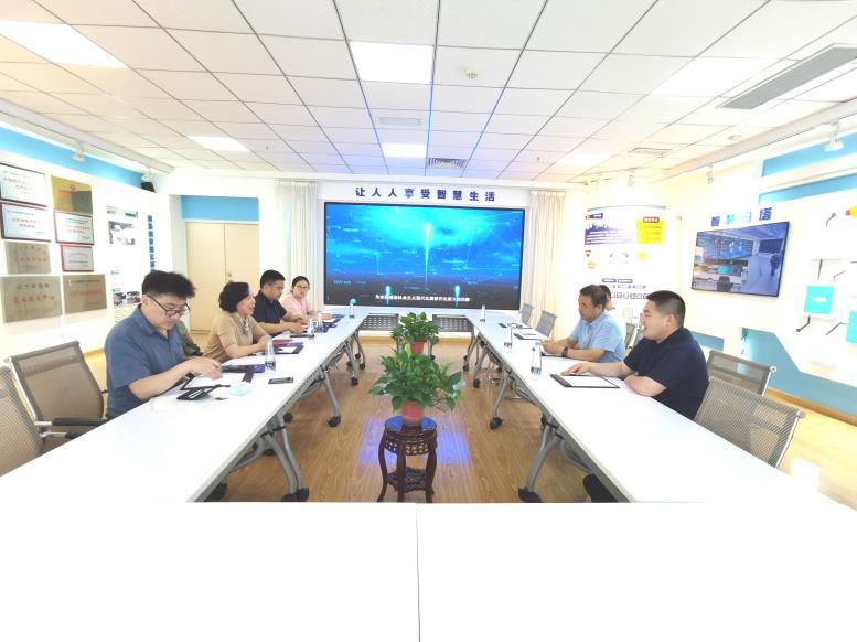 大连市金普新区商务局刘辉荣局长一行莅临217永信贵宾会集团调查5.jpg 大连市金普新区商务局刘辉荣局长一行莅临217永信贵宾会集团调查5.jpg